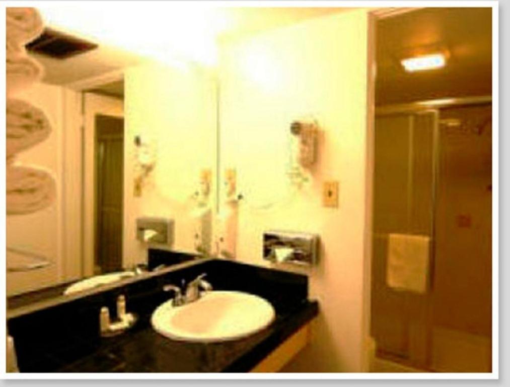 Econo Lodge Inn & Suites Yuma I-8 Szoba fotó